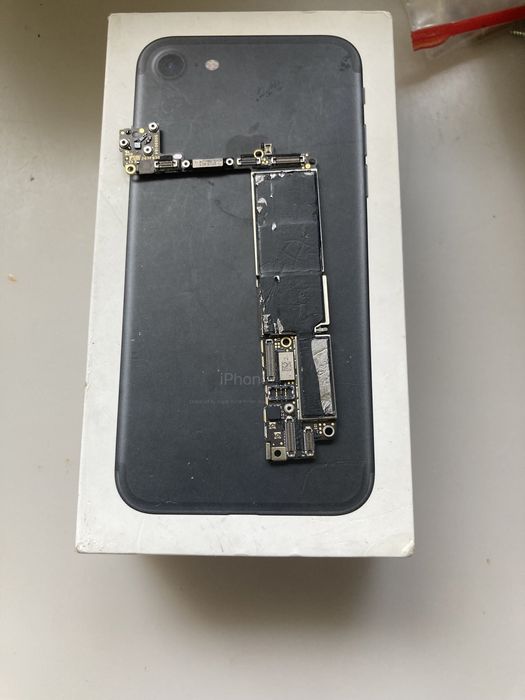 Płyta główna iPhone 7 128GB + sprawny przycisk home Touch ID komplet części dawca