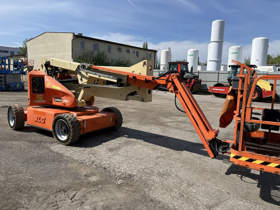 Podnośnik przegubowy elektryczny JLG E450 genie