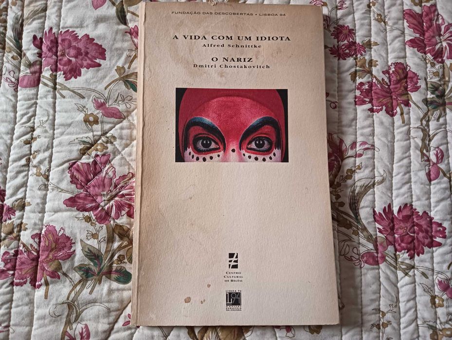 A Vida com um Idiota + O Nariz