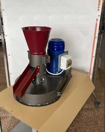 Гранулятор(Мат.100мм;150мм;200мм) З ДВИГУНАМИ НА СТАНИНІ (220/380В)