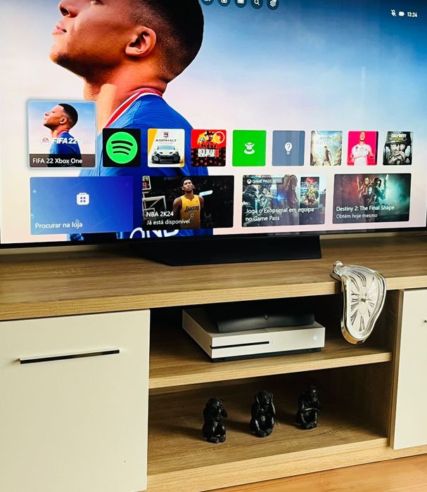 Xbox One S 1TB with Red Dead Redemption64171724832642123