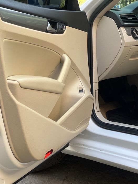 Продам Volkswagen Passat 2014