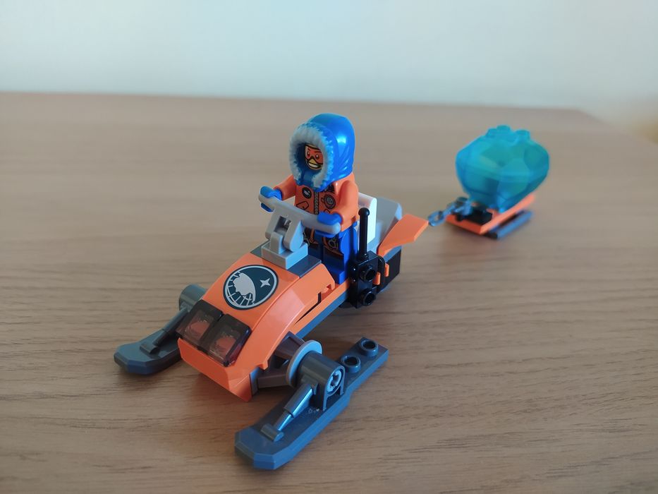 різні машинки Lego