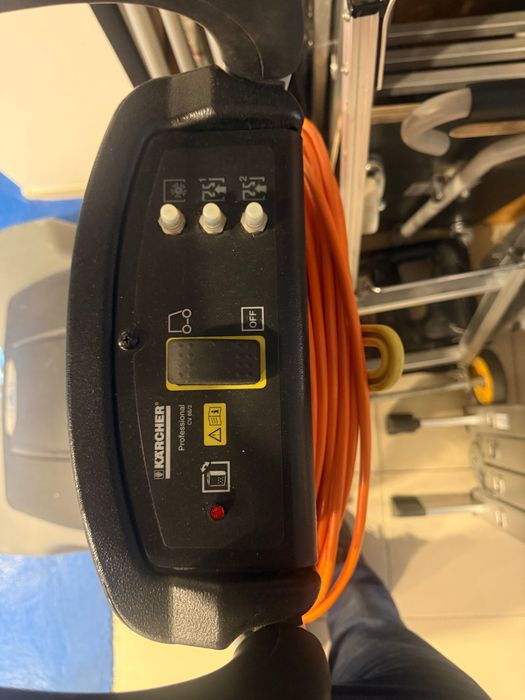 Aspiradora industrial para carpetes e tapetes Kärcher CV 66/2 A