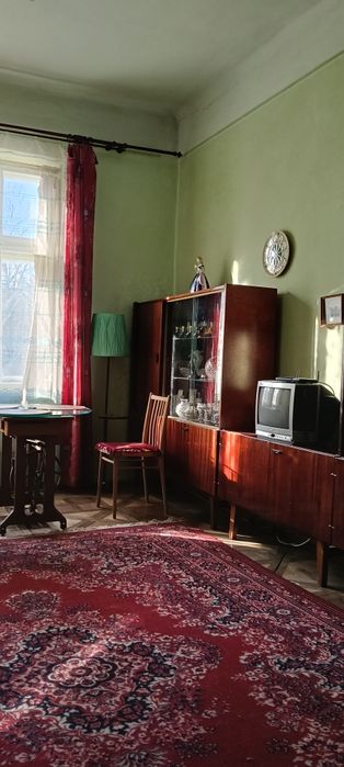 Оренда 1-кім Русових, Львів