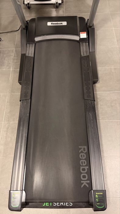 Passadeira Reebok Jet 200