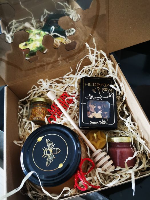 Miód świece boxy świąteczne