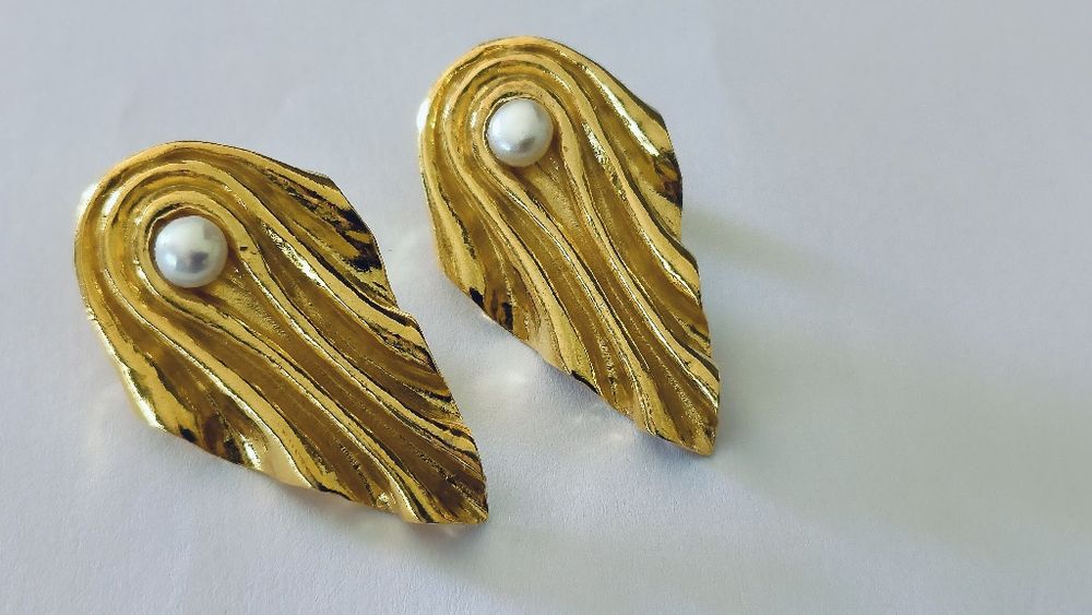 Brincos prata dourado com pérola