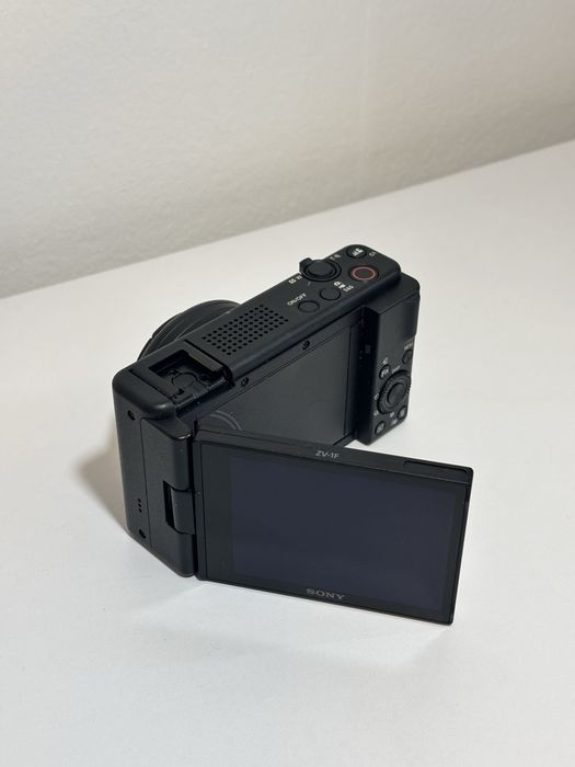 Sony ZV-1F – Como Nova | Apenas 5 Meses de Uso + Extras