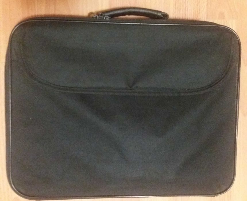 Ноутбук Fujitsu-Siemens Esprimo Mobile V5505