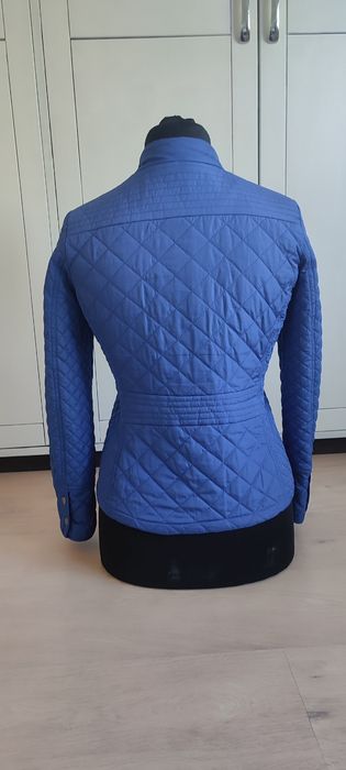 Niebieska damska pikowana kurtka