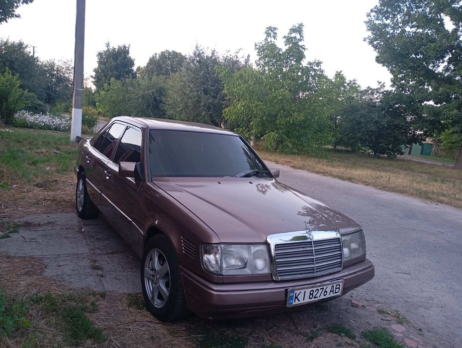 Продам мерседес w124