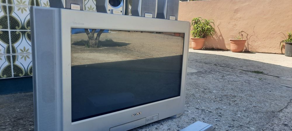 Tv Sony Trinitron retrogaming