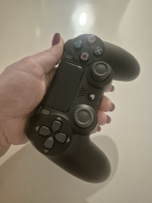 Pad dualshock do PS4, czarny oryginalny, model ZCT2E