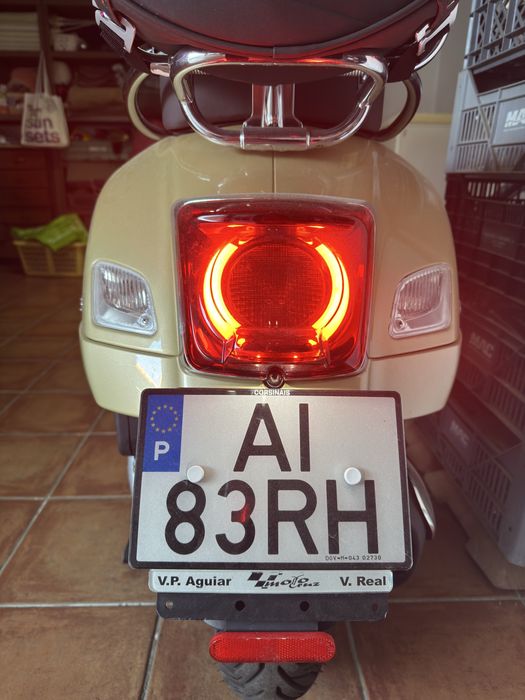 VESPA Gts 125 (75th aniversario)