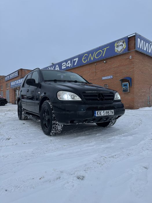 Продам ML 163 з одним із найкращих двигунів  2.7 CDI кінець 2000 року