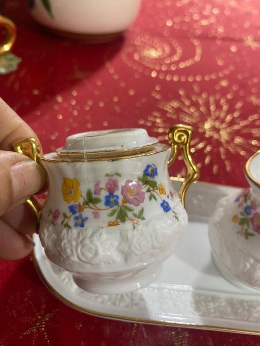 Miniaturas de loiça coleccionáveis