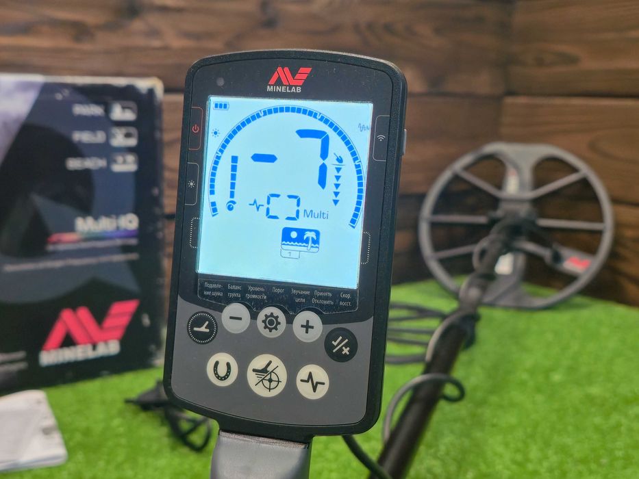 Металошукач Minelab Equinox 600