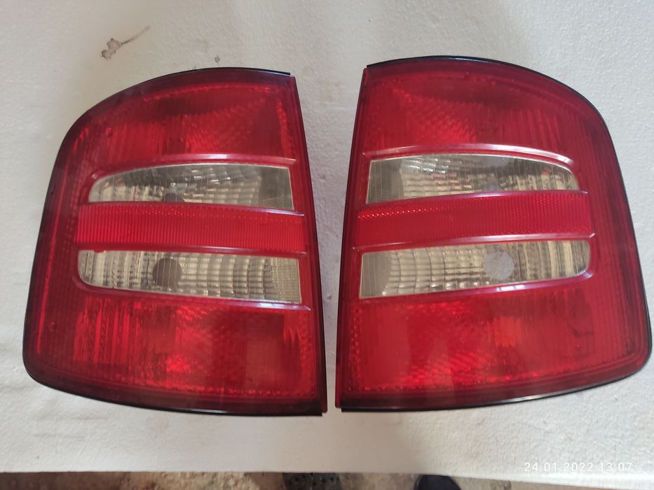 Задні фонарі шкода