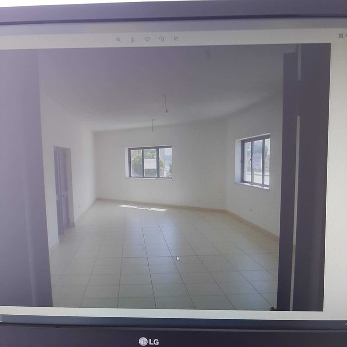 Arrenda-se Pavilhão