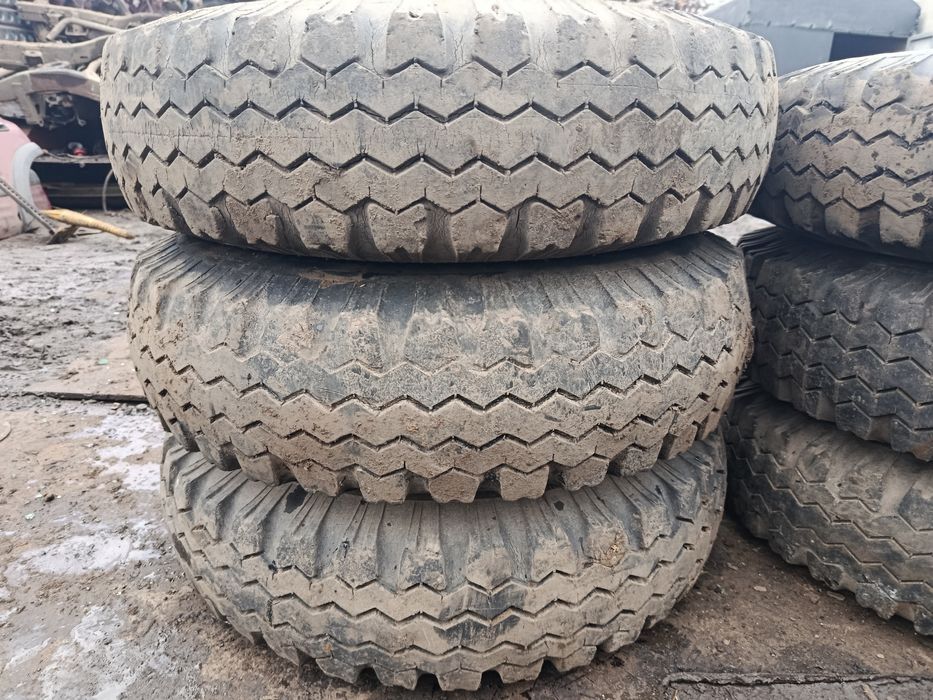 Продам колеса в сборе УАЗ. R 15.родная.