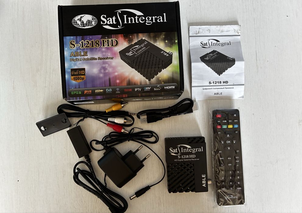Супутниковий тюнер Sat Integral 1218