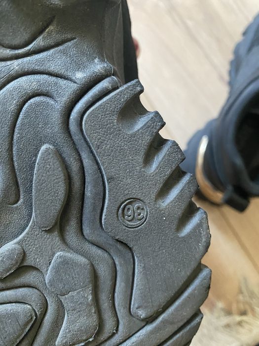 Czarne damskie sportowe buty 37