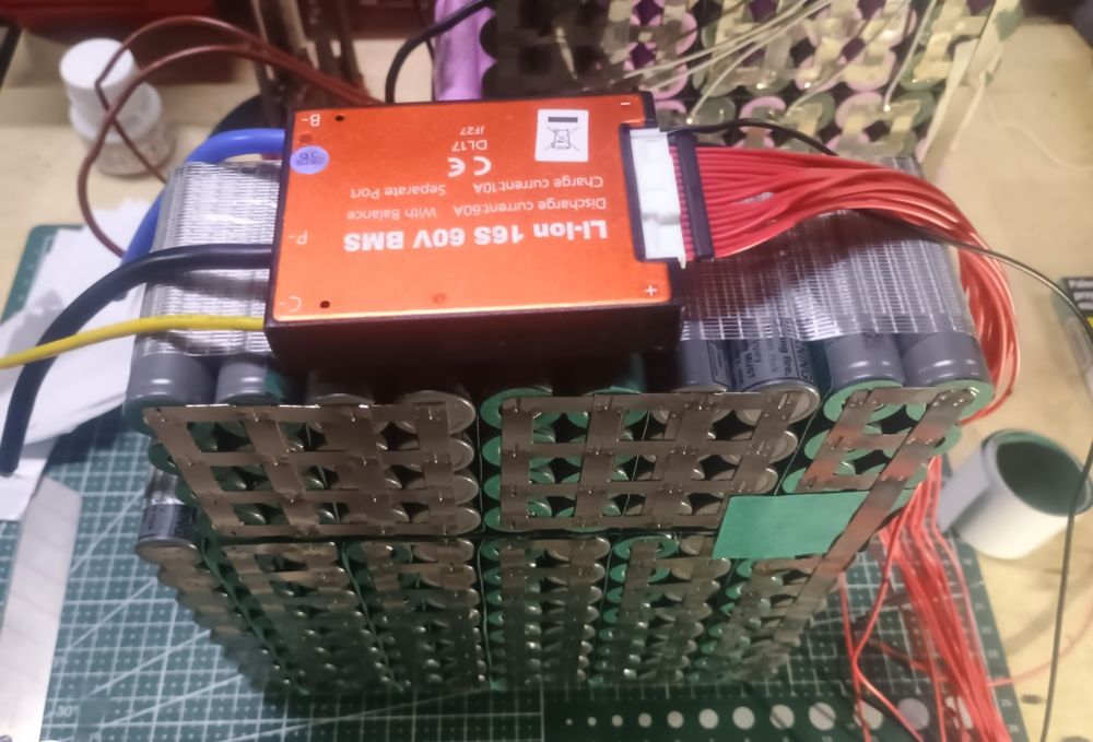 Budowa baterii do pojazdów elektrycznych, hulajnogi, skutery , rowery