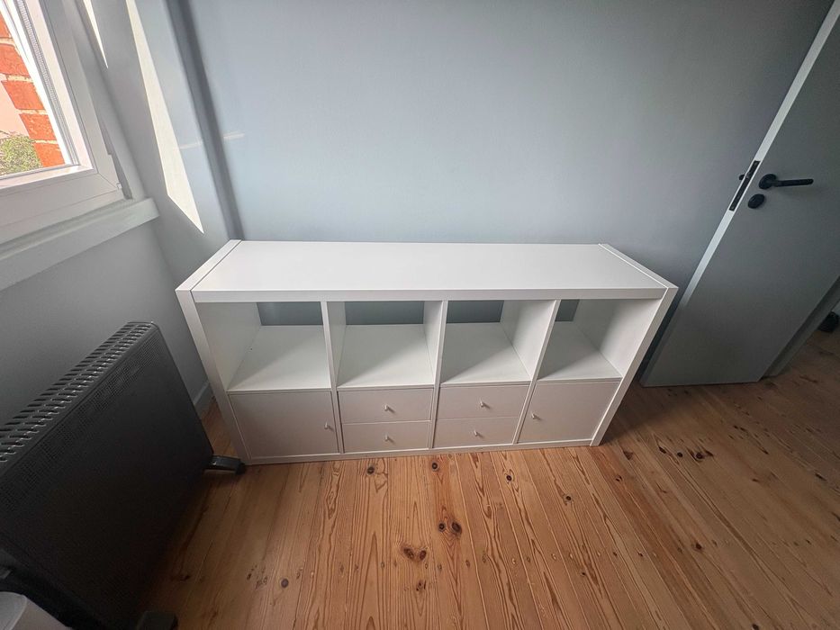 Estante IKEA branca