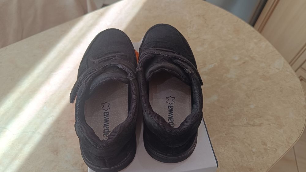 Nike Кросівки замшові 31р