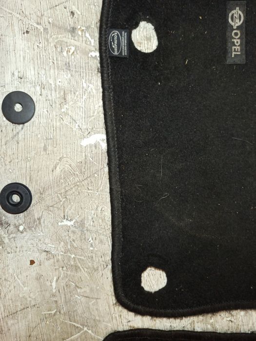 Conjunto de 4 tapetes - OPEL ASTRA H Combi (A04) | 04 - 14