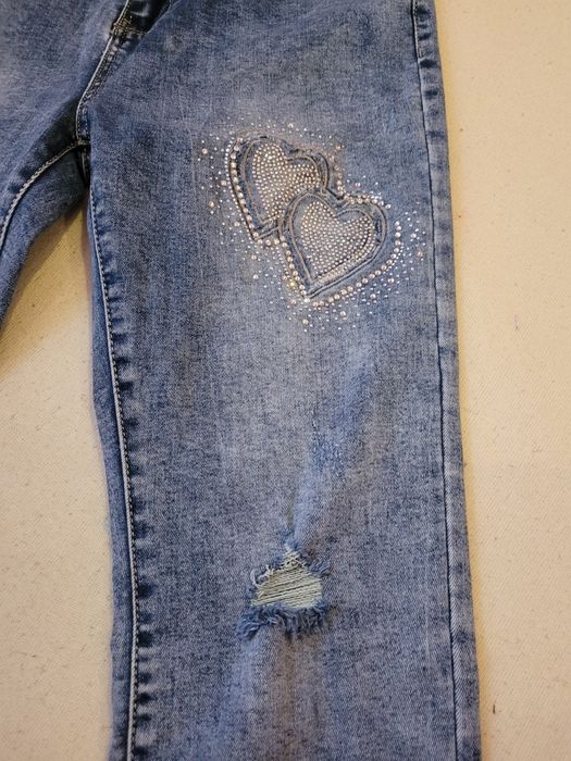 Spodnie jeansowe z serduszkiem