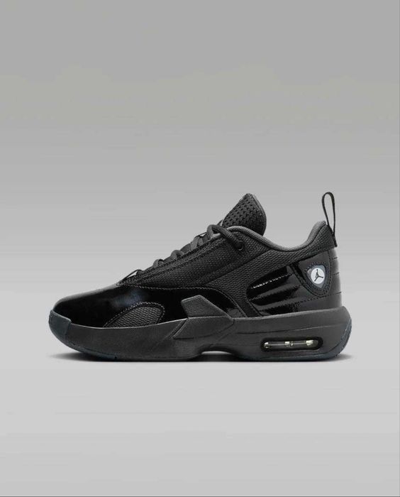 Продам нові кросівки Jordan Max Aura 6
