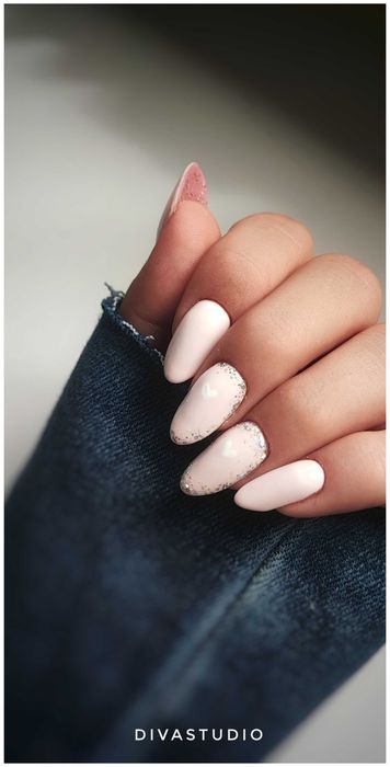 Żele / akryl / hybrydy