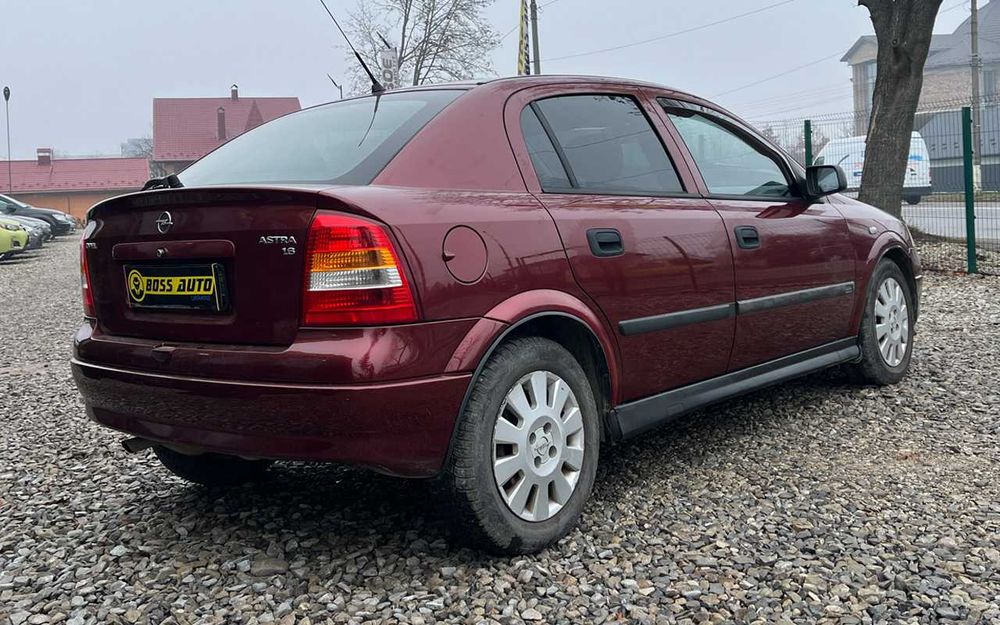 Opel Astra  2000