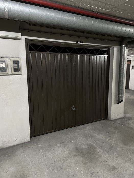 Garagem Box 22 m² | Centro da Figueira da Foz | Rua Afonso de Albuquerque