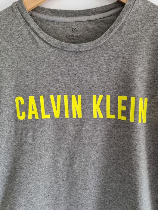 T-shirt Calvin Klein original