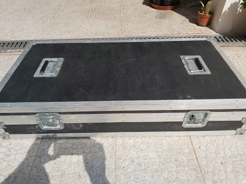 mesa de mistura 24 canais + Case contraplacado marítimo