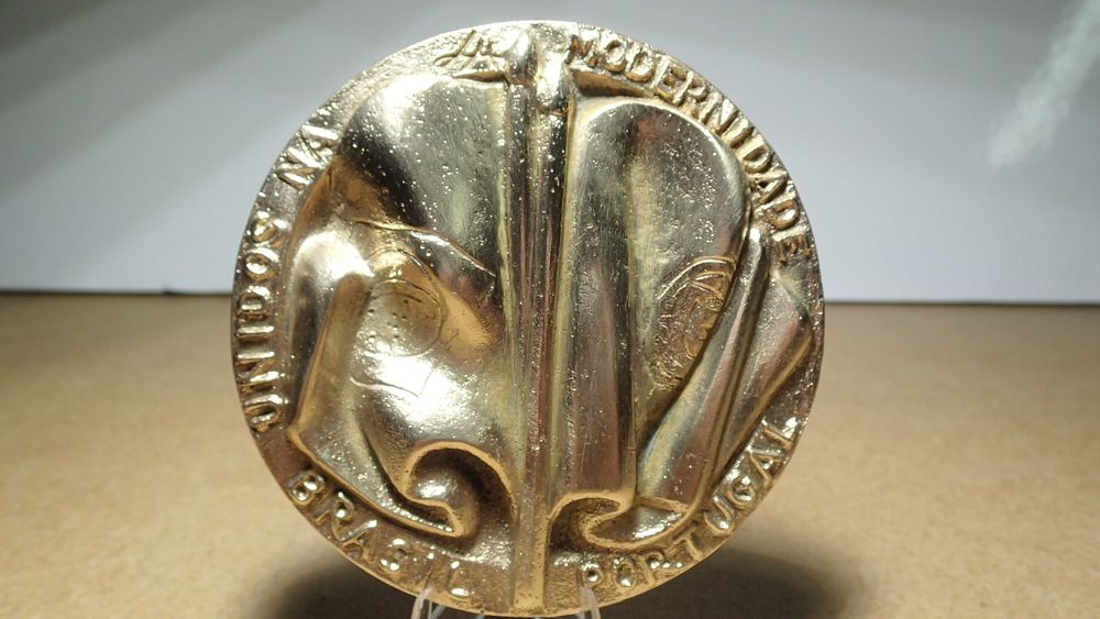 Medalha em bronze da visita do Presidente Mário Soares ao Brasil