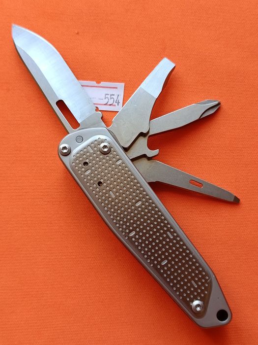 Мультитул Leatherman Free T2