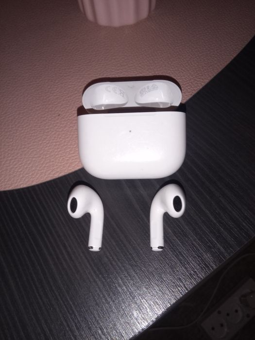AirPods 4 gen z ANC -  IDEALNY stan, airpods do iPhone