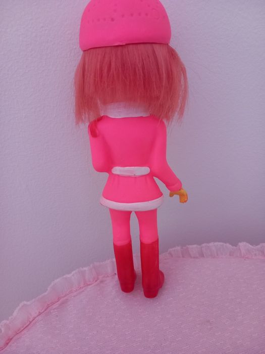 Boneca antiga em borracha