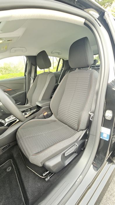Peugeot  e-208 50kWh