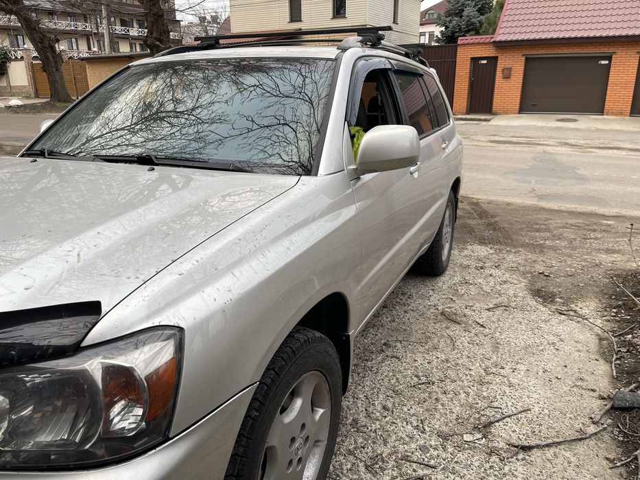 Тойота Highlander