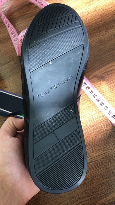 Полуботинки Tommy Hilfiger (кроссовки) оригинальные кожаные.