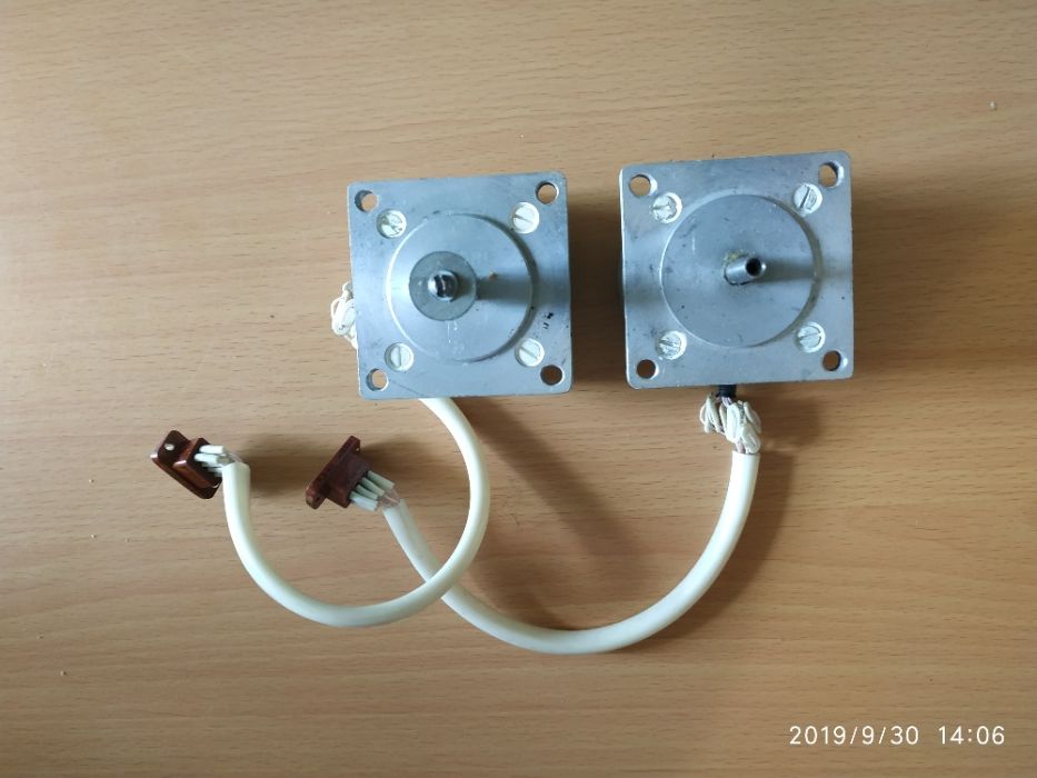 Двигатели- ДШИ, Шаговые двигатели.