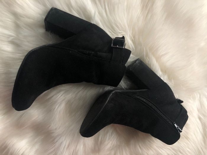 Czarne zamszowe botki obcasy klamra F&F Tesco 37 wsuwane