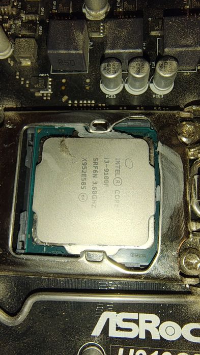 Płyta ASRock he10cm-dvs i procesor  i3 9100f