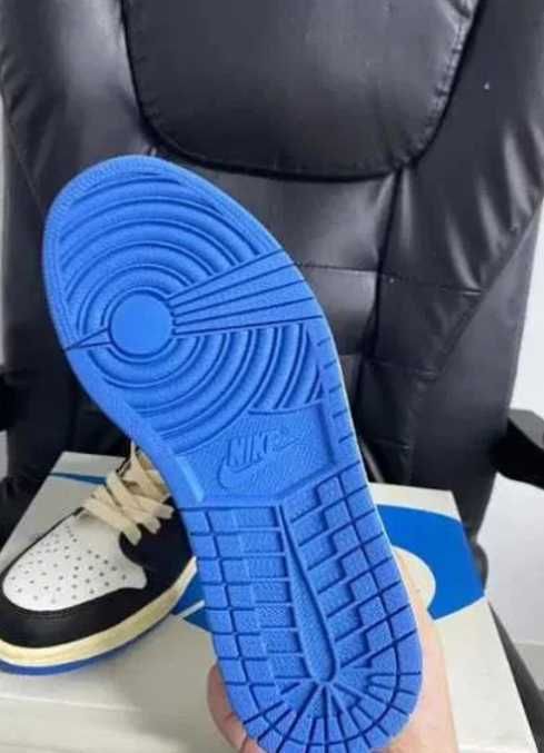 Jordan_1_Retro_Low_OG_SP_Rozmiar.39