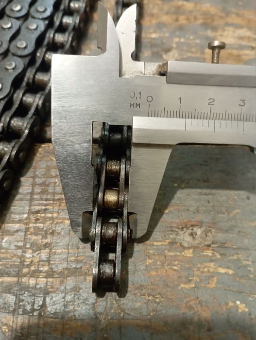 Цепь для мопеда.  .